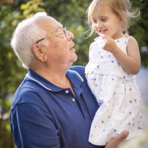 Fotografía Lifestyle abuelo y nieta